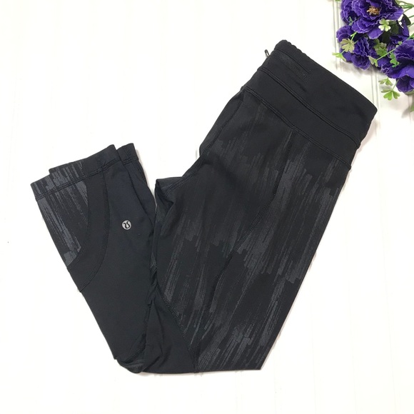 Lululemon Run:Inspire Crop Full-On Luxtreme (Mesh) - Picture 9 of 11